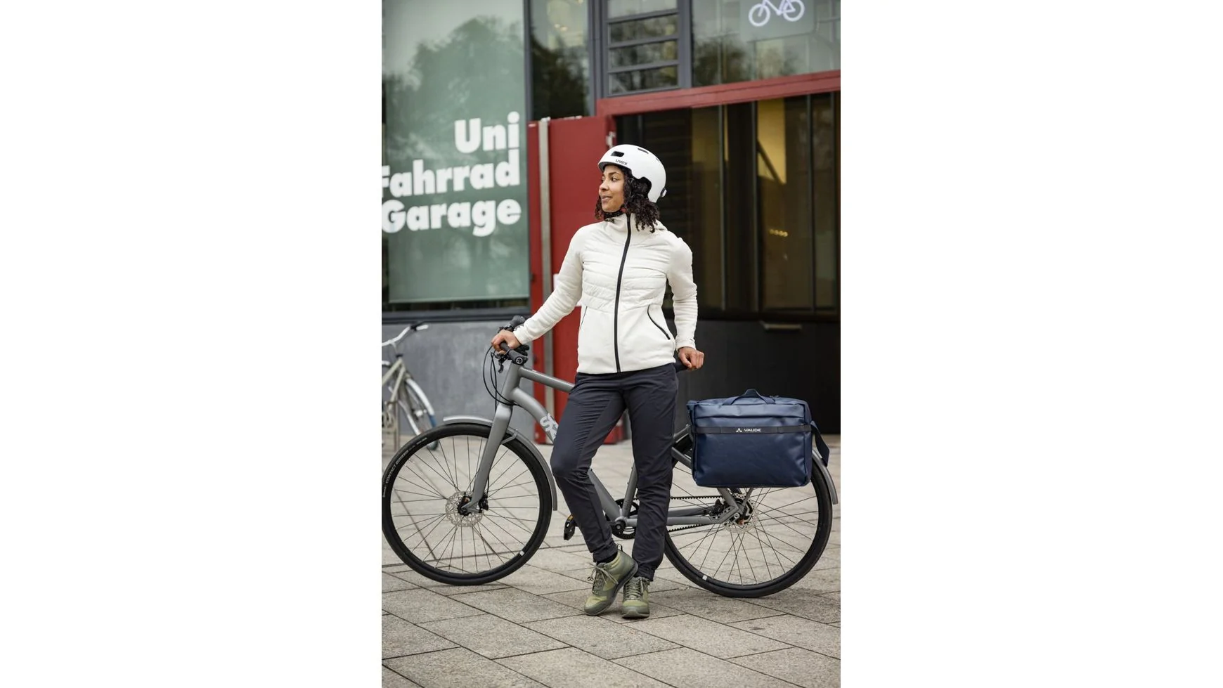 Vaude Mineo Commuter Briefcase 17 - Image 2